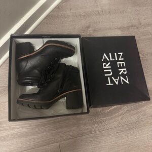 Naturalizer Women's Black Boots